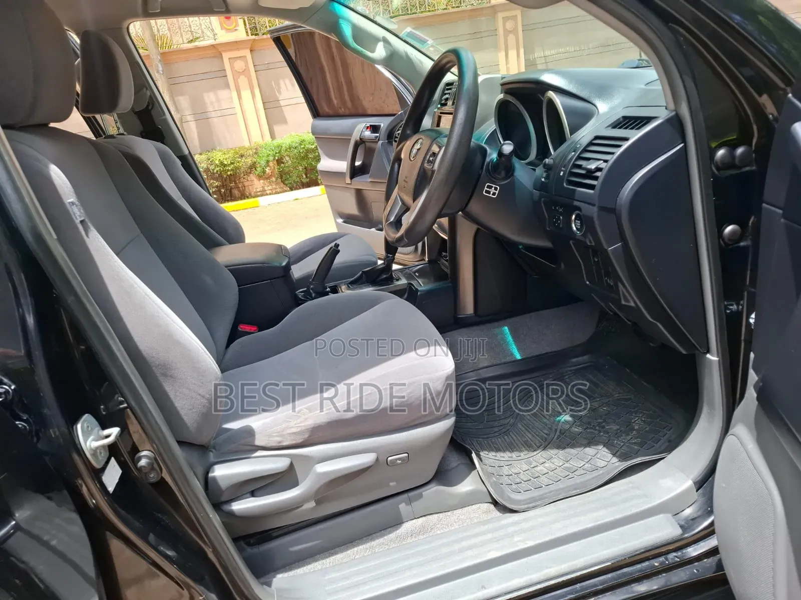 Toyota Land Cruiser Prado 2.7 i 2013 Black