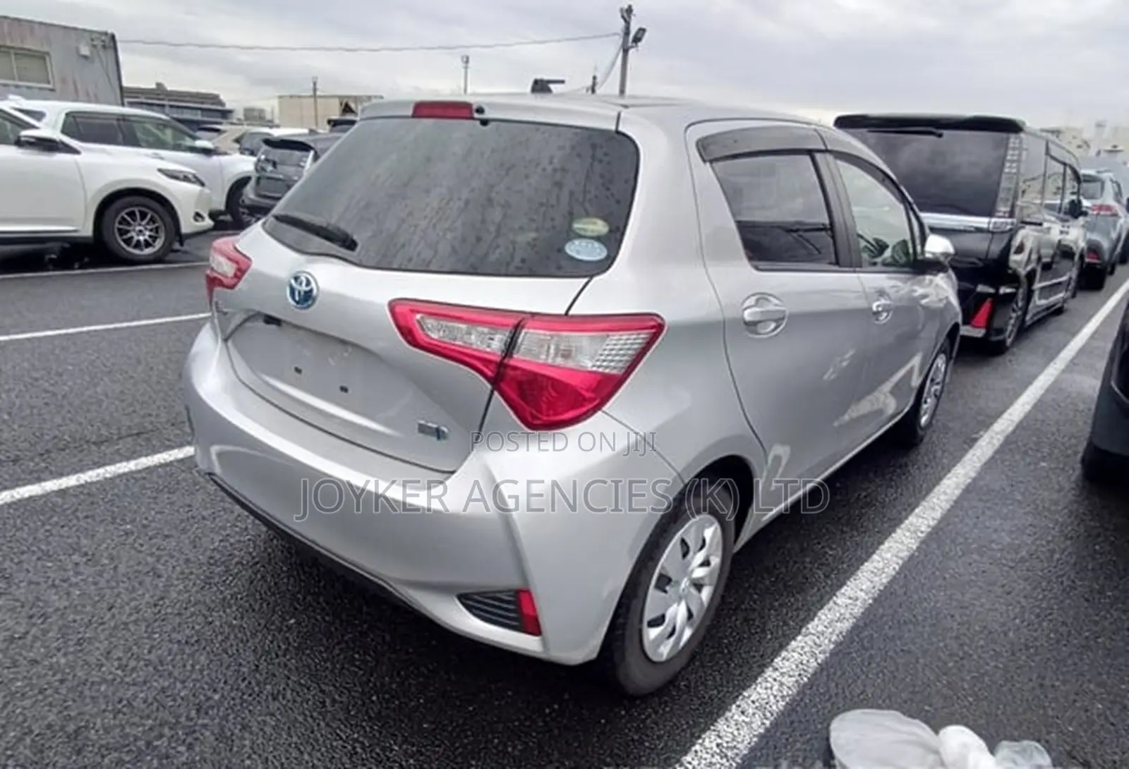 Toyota Vitz 1.5 FWD Hybrid 5dr 2019 Silver