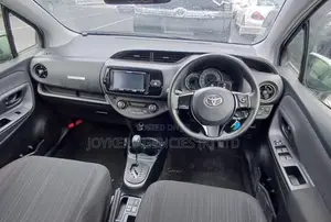 Toyota Vitz 1.5 FWD Hybrid 5dr 2019 Silver