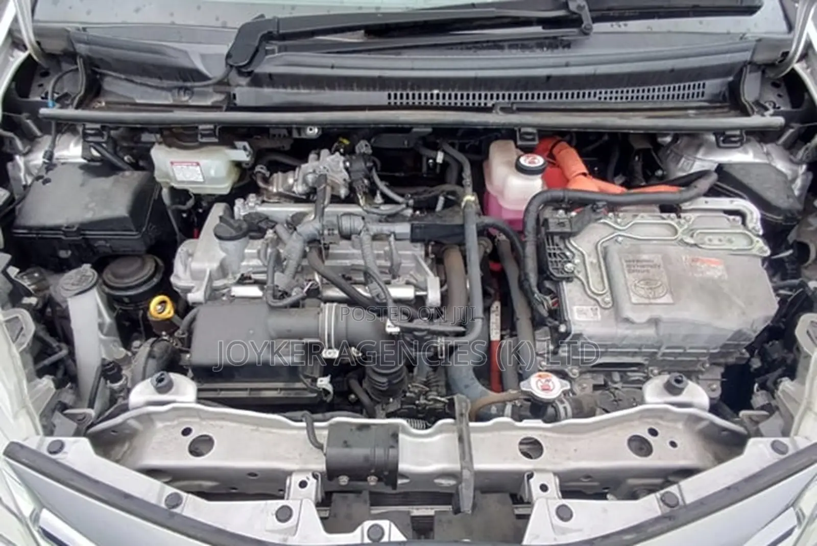 Toyota Vitz 1.5 FWD Hybrid 5dr 2019 Silver