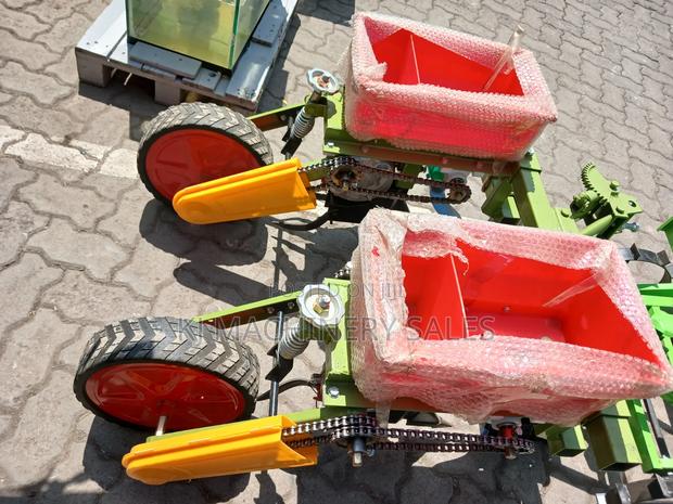 2-Row Precision Maize Bean Seed Planter | Walking - thumbnail 3