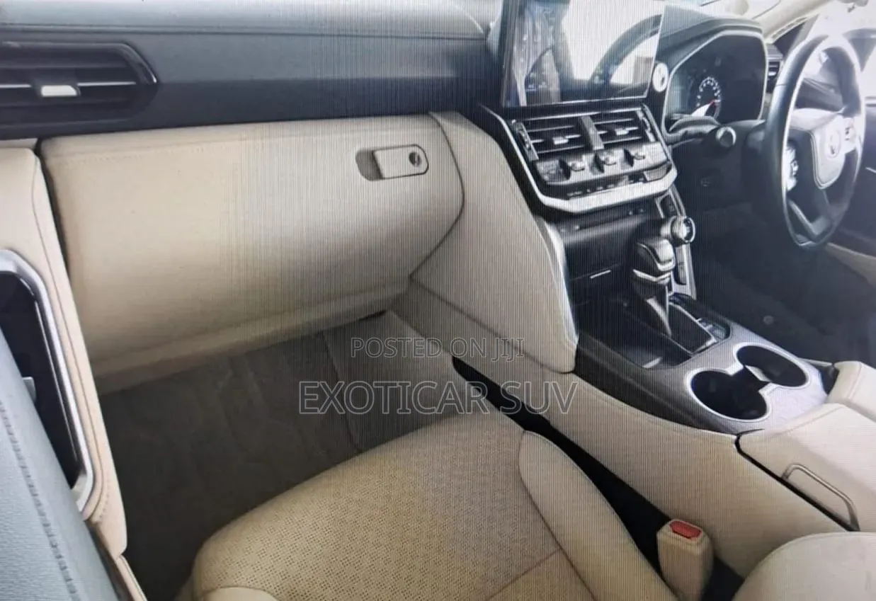 Toyota Land Cruiser 3.5 Petrol 4WD 2022 White