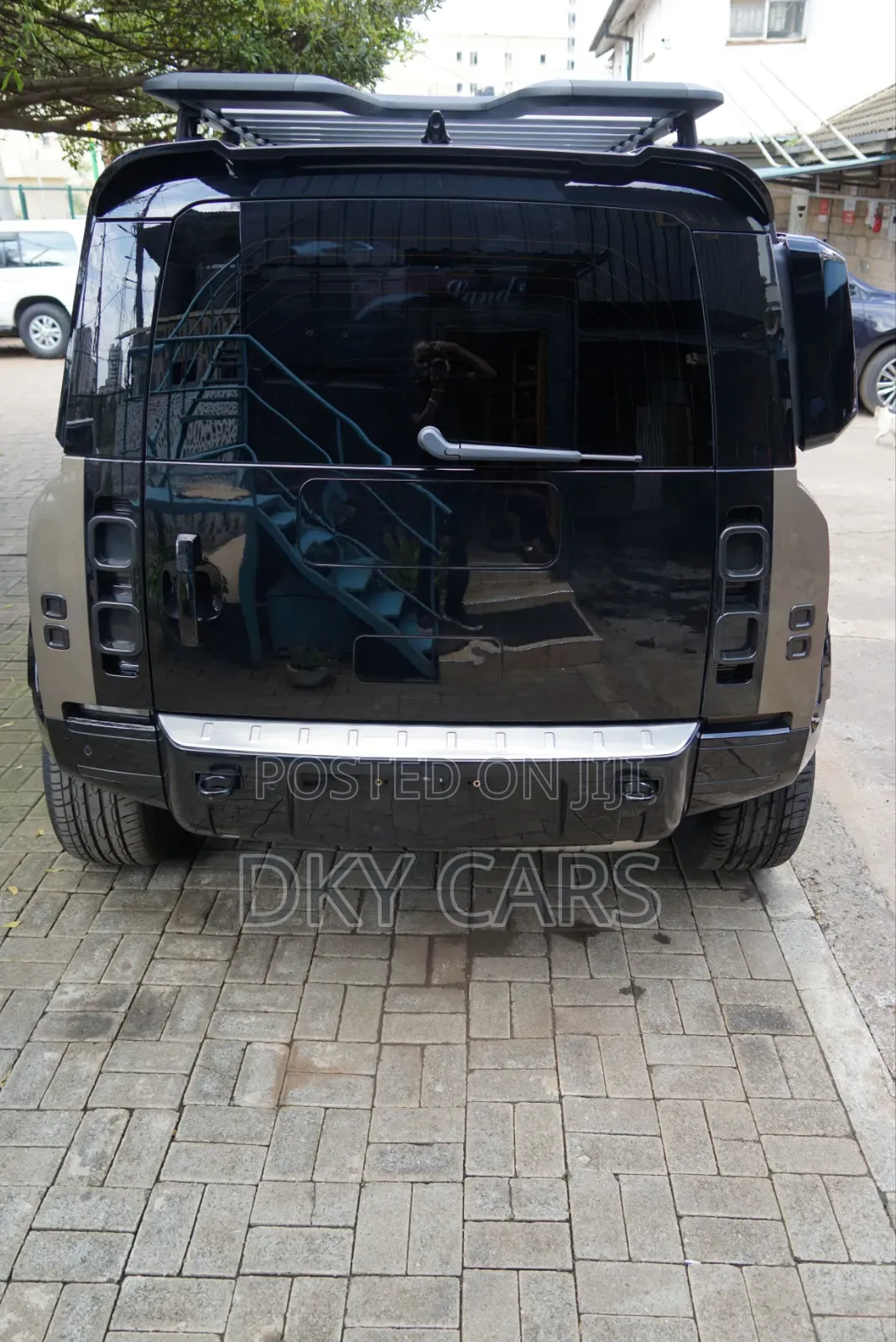 Land Rover Defender 2023 Gray