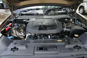 Land Rover Defender 2023 Gray
