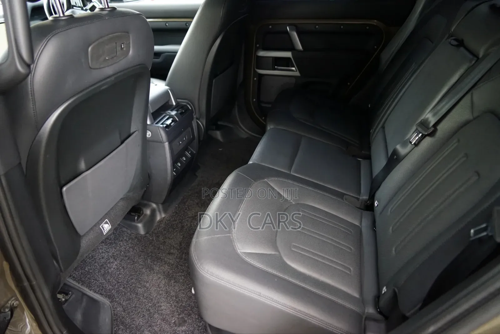 Land Rover Defender 2023 Gray