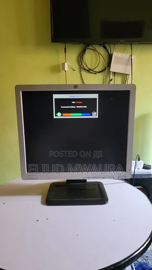 Hp Compaq Le1711 17" Square LCD Monitor (Clean Condition)