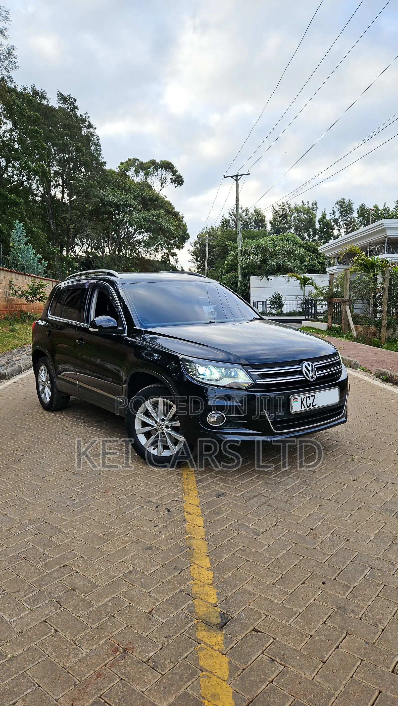 Volkswagen Tiguan SE 2013 Black