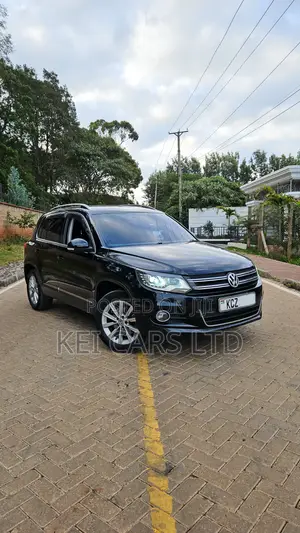 Volkswagen Tiguan SE 2013 Black
