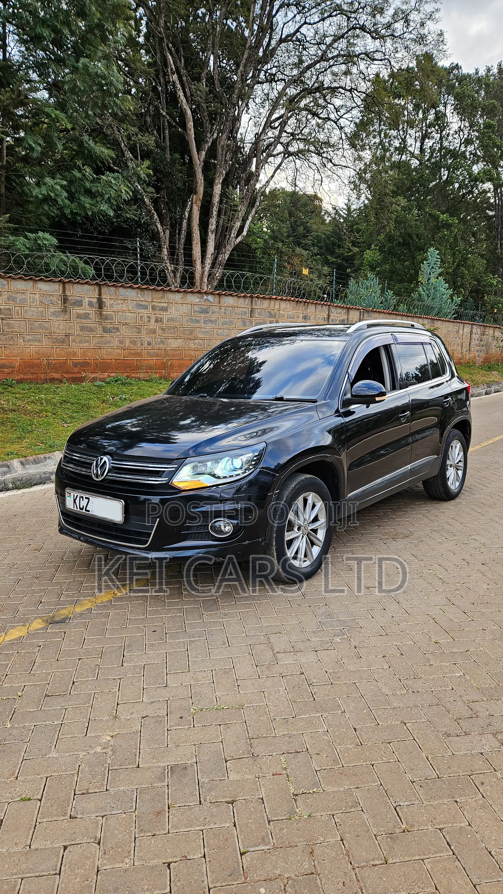 Volkswagen Tiguan SE 2013 Black