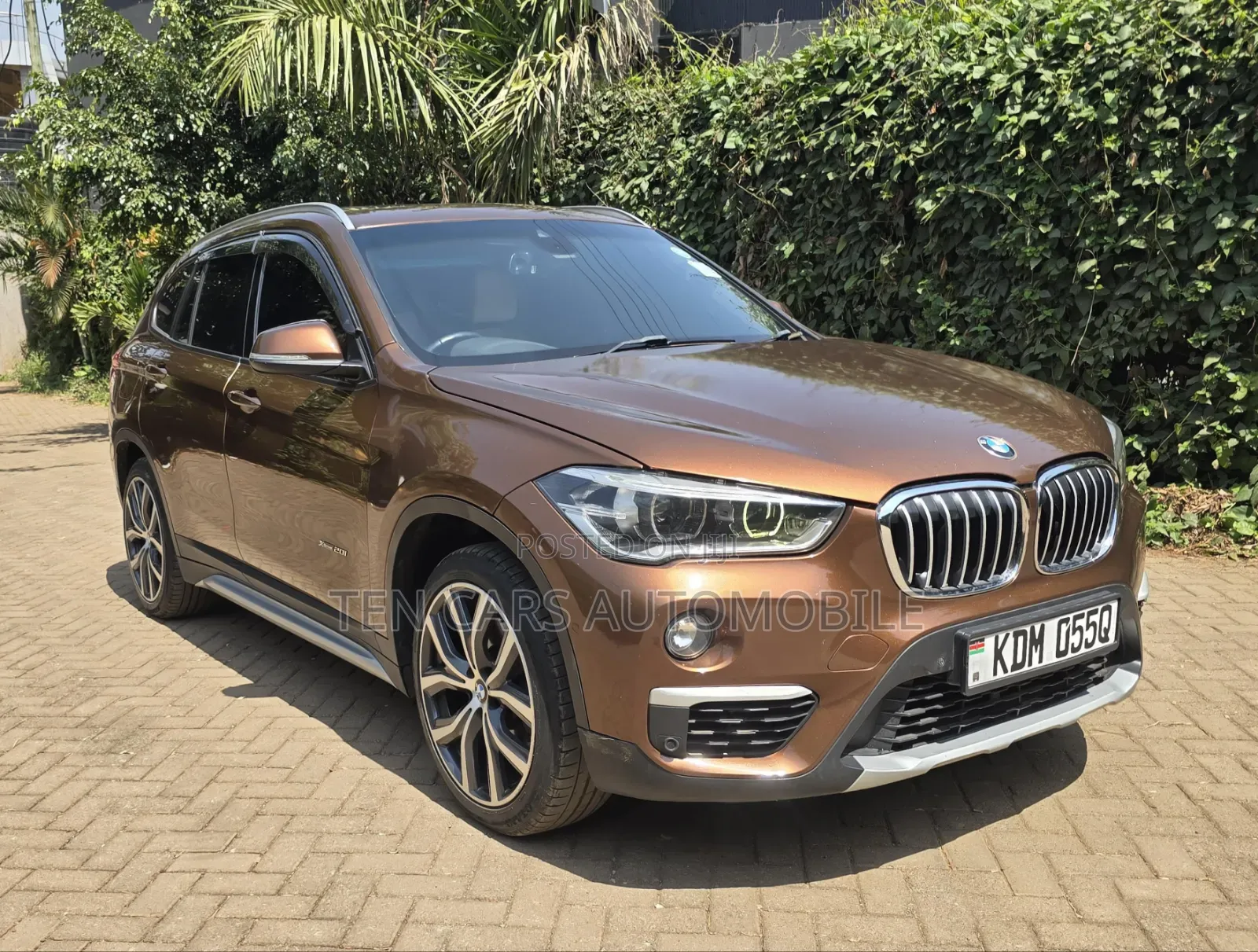 BMW X1 xDrive28i AWD 2016 Brown