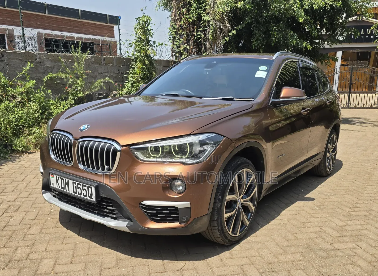 BMW X1 xDrive28i AWD 2016 Brown