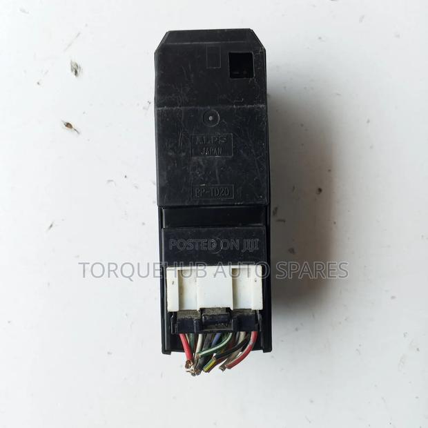 Suzuki Alto 2008 Main Door Switch - thumbnail 2