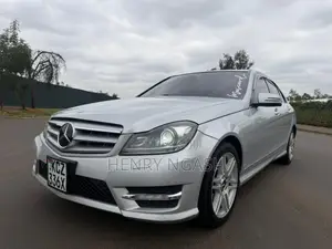 Mercedes-Benz C180 2013 Silver