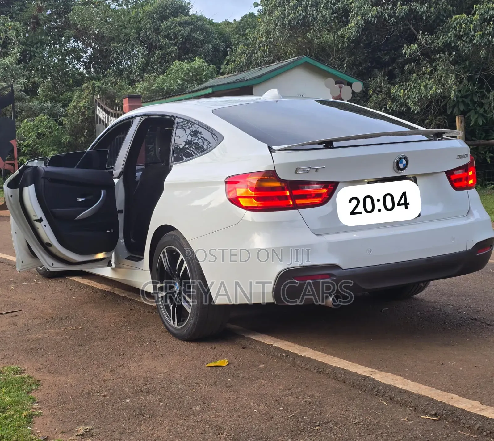 BMW 3 Series 2016 White