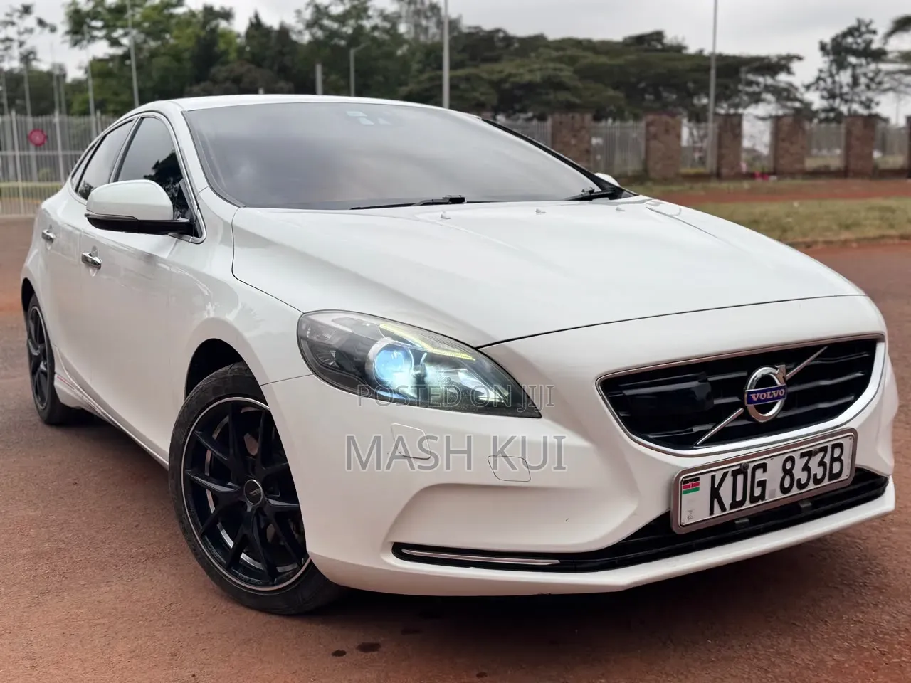Volvo V40 2014 White