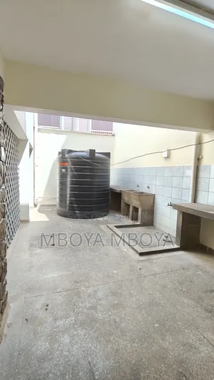 5bdrm House in Parklands for rent