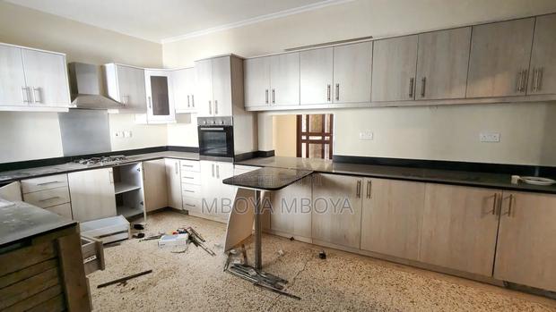 5bdrm House in Parklands for rent - thumbnail 8