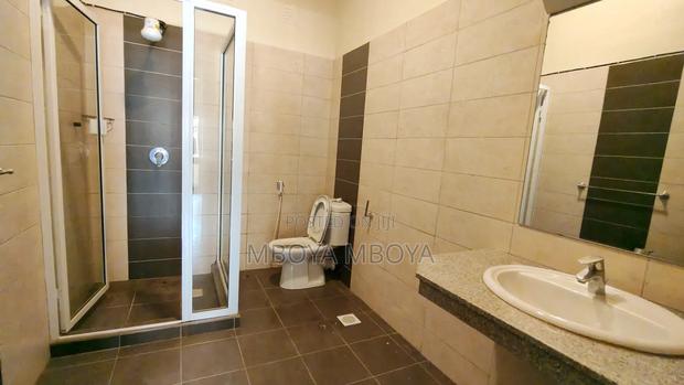 5bdrm House in Parklands for rent - thumbnail 15