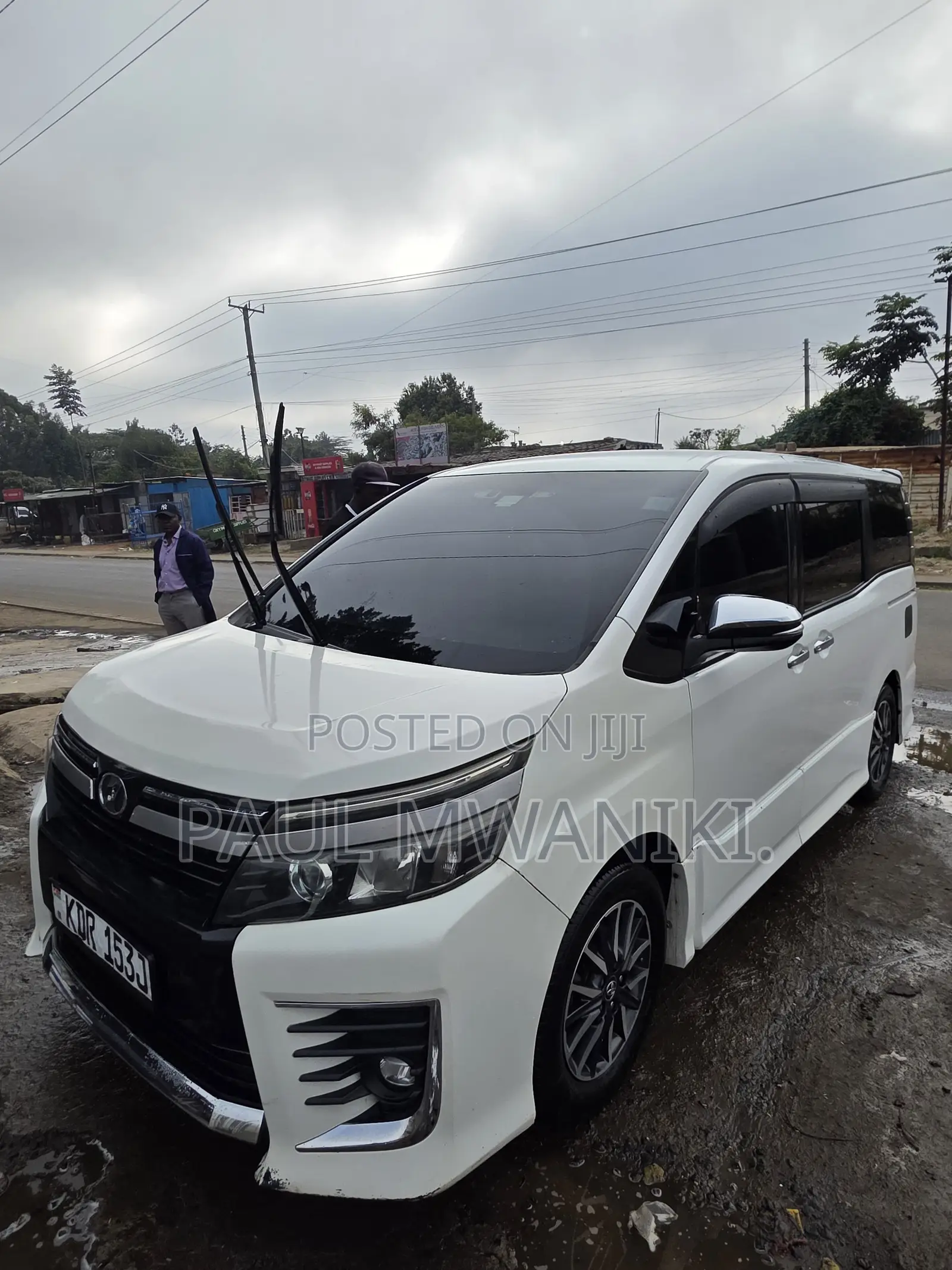 Toyota Noah 2017 White