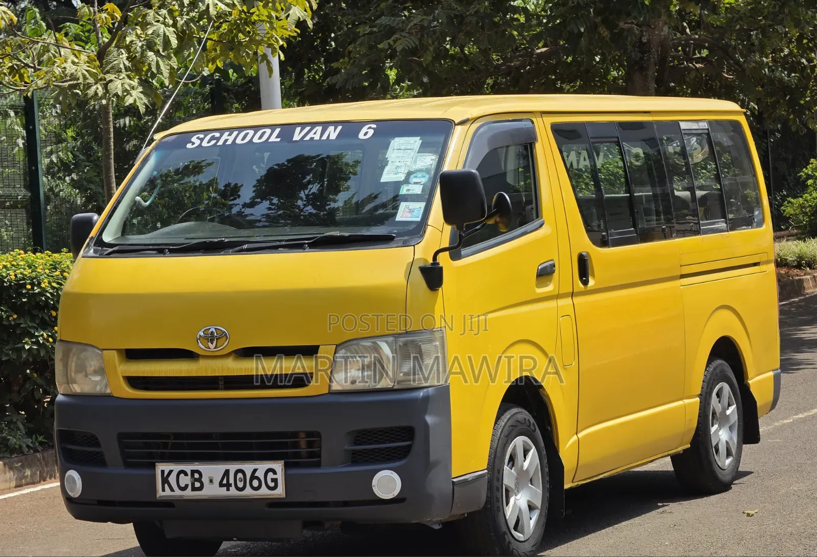 Toyota HiAce 2007 Yellow