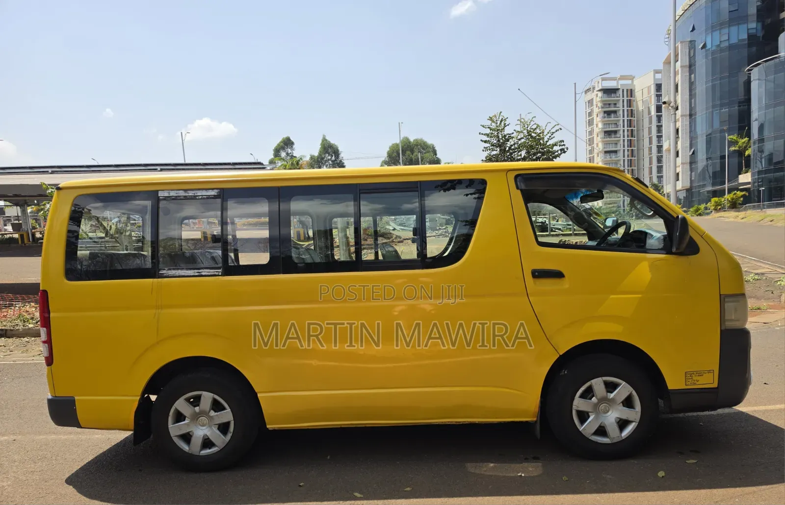 Toyota HiAce 2007 Yellow