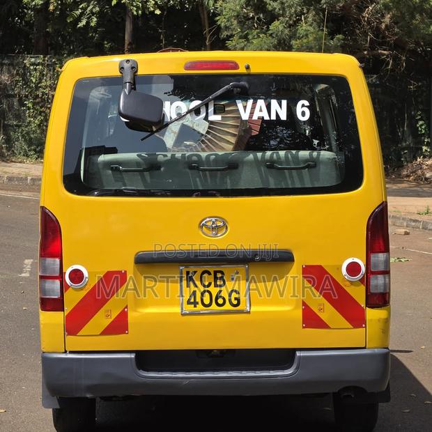 Toyota HiAce 2007 Yellow - thumbnail 10