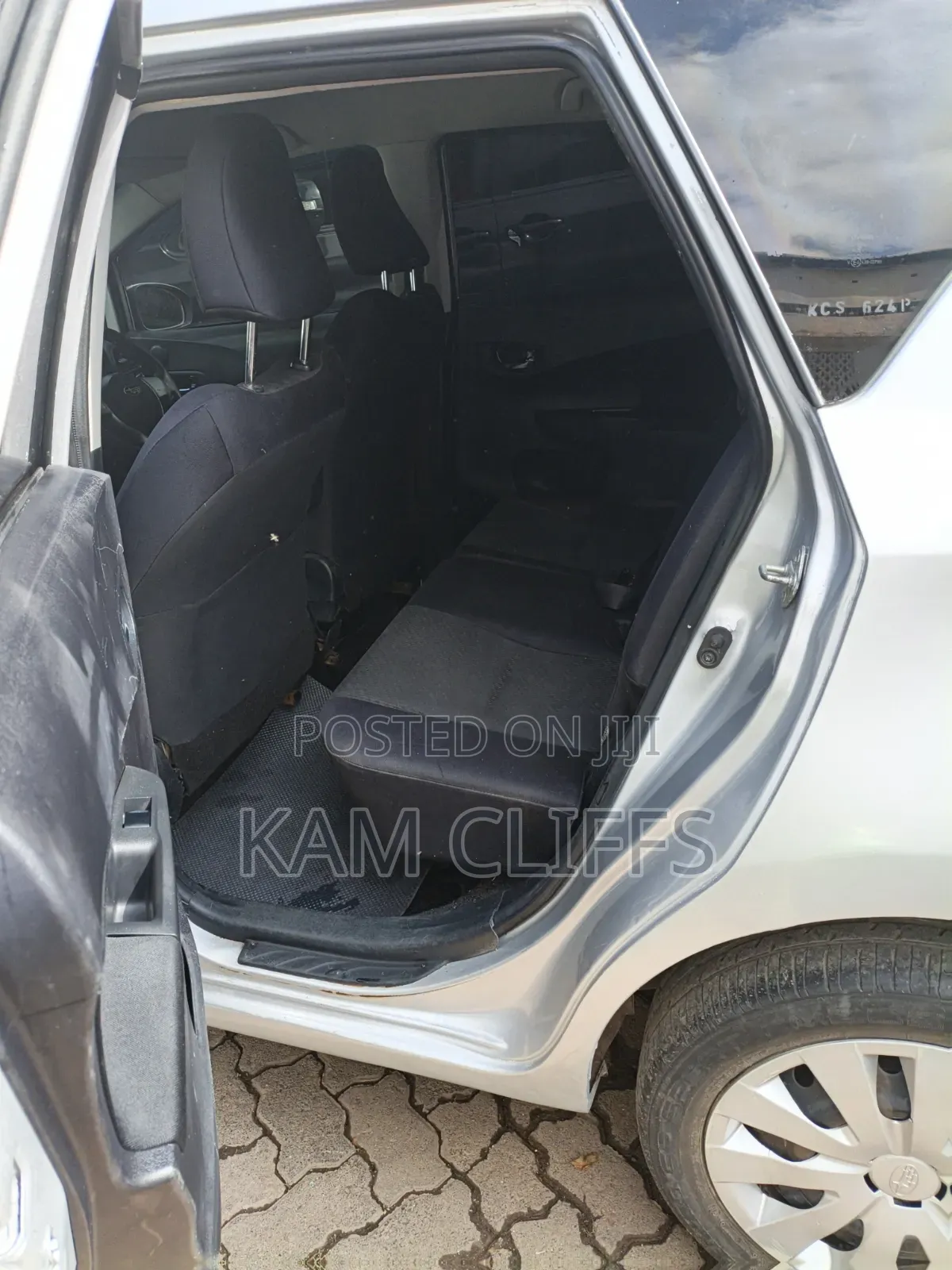 Subaru Trezia 2012 Silver