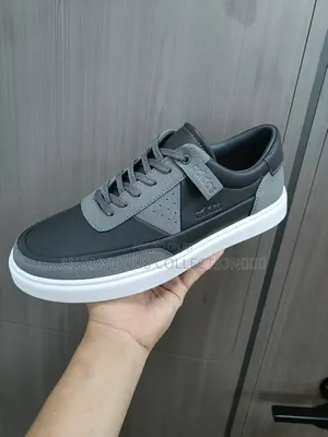 Adidas Casual