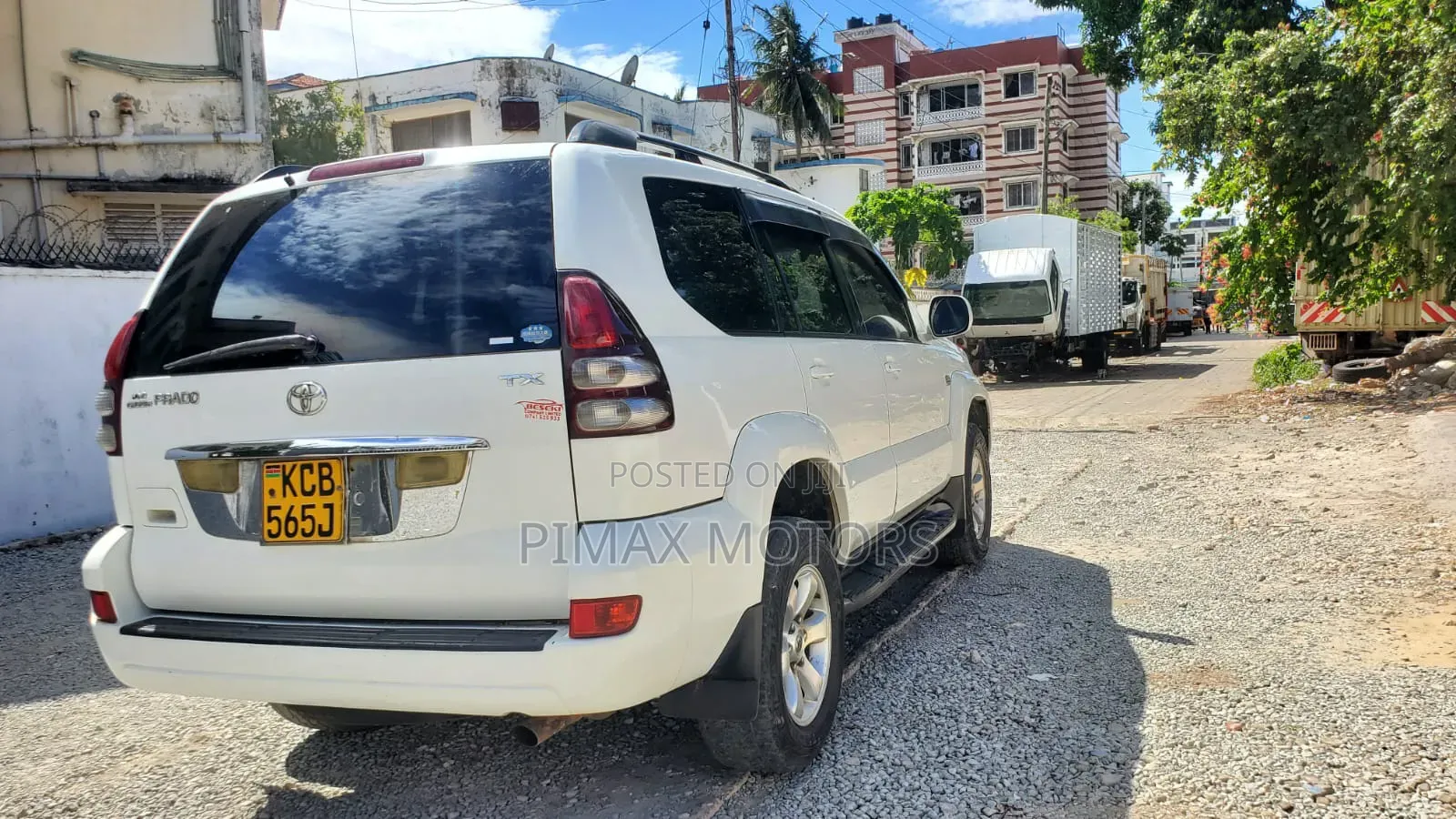 Toyota Land Cruiser Prado 2006 White