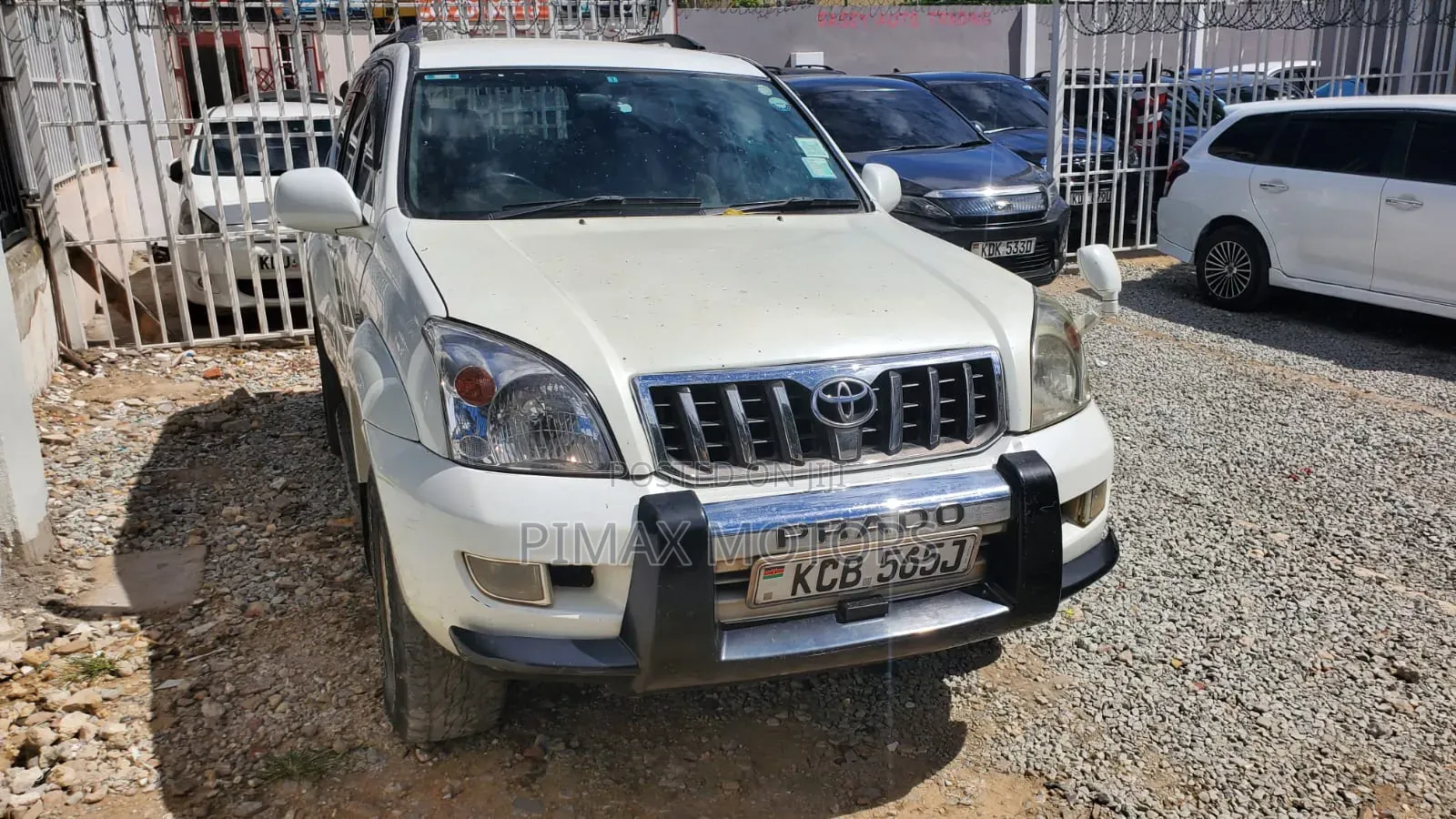 Toyota Land Cruiser Prado 2006 White