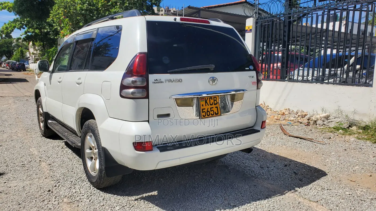 Toyota Land Cruiser Prado 2006 White