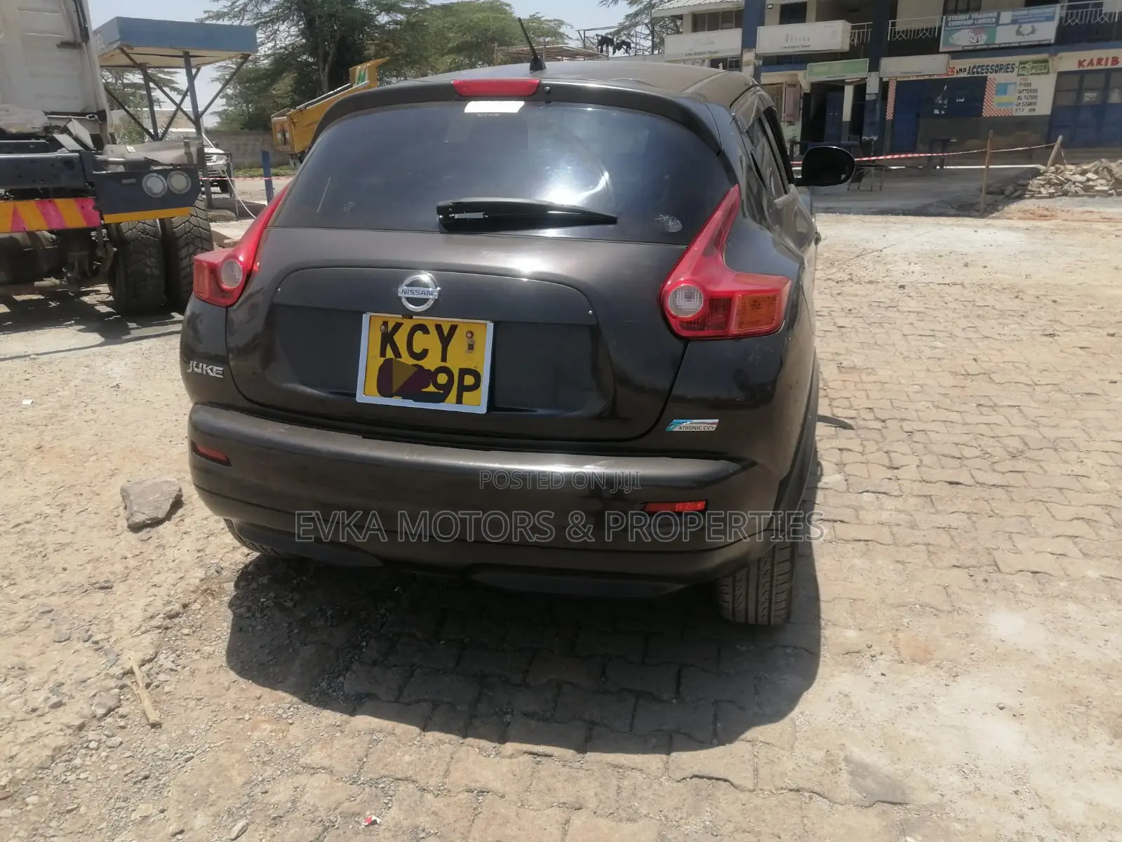 Nissan Juke 2012 Red
