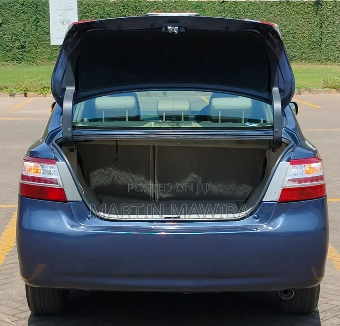 Toyota Premio 2011 Gray