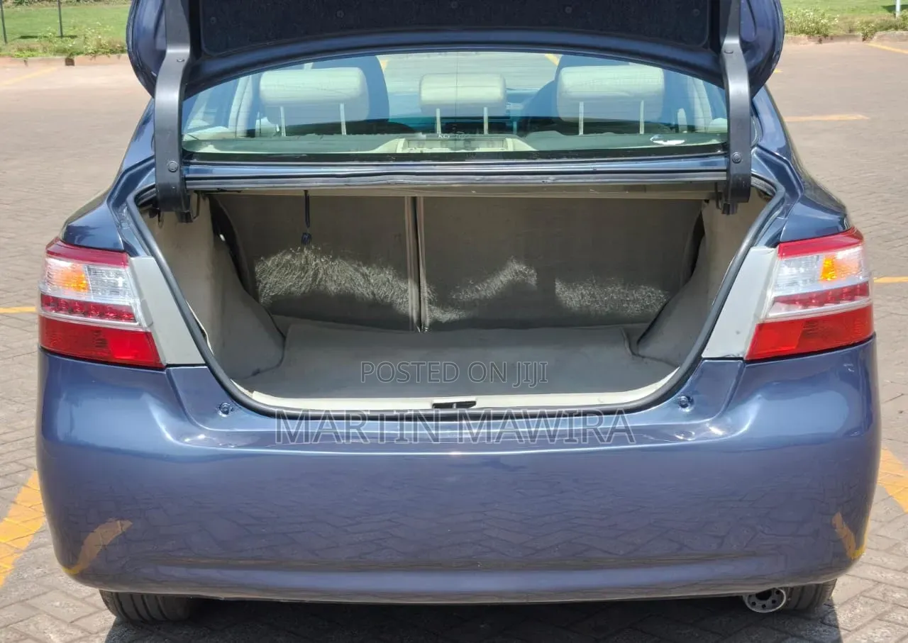 Toyota Premio 2011 Gray