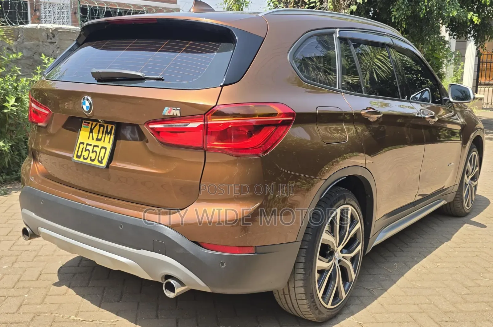 BMW X1 xDrive28i AWD 2016 Brown
