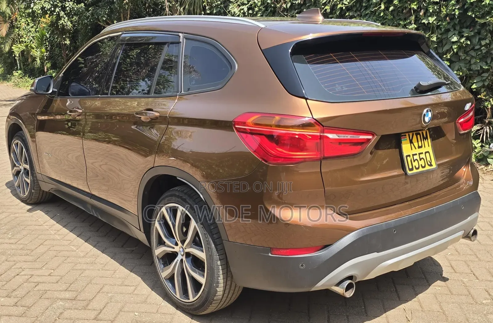 BMW X1 xDrive28i AWD 2016 Brown
