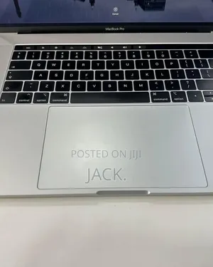 Laptop Apple MacBook 2019 32GB Intel Core i7 SSD 512GB