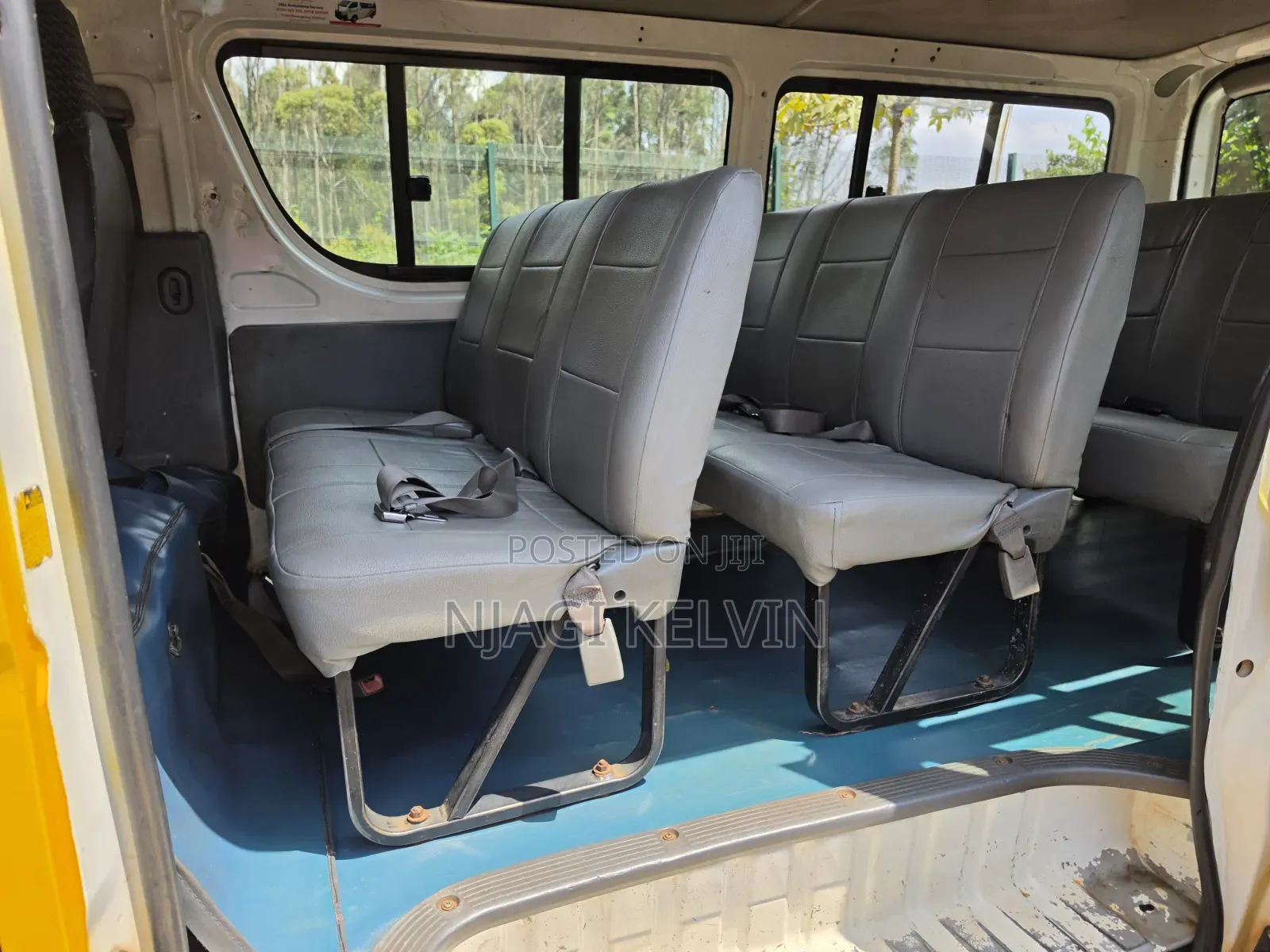 Toyota HiAce 2007 Yellow