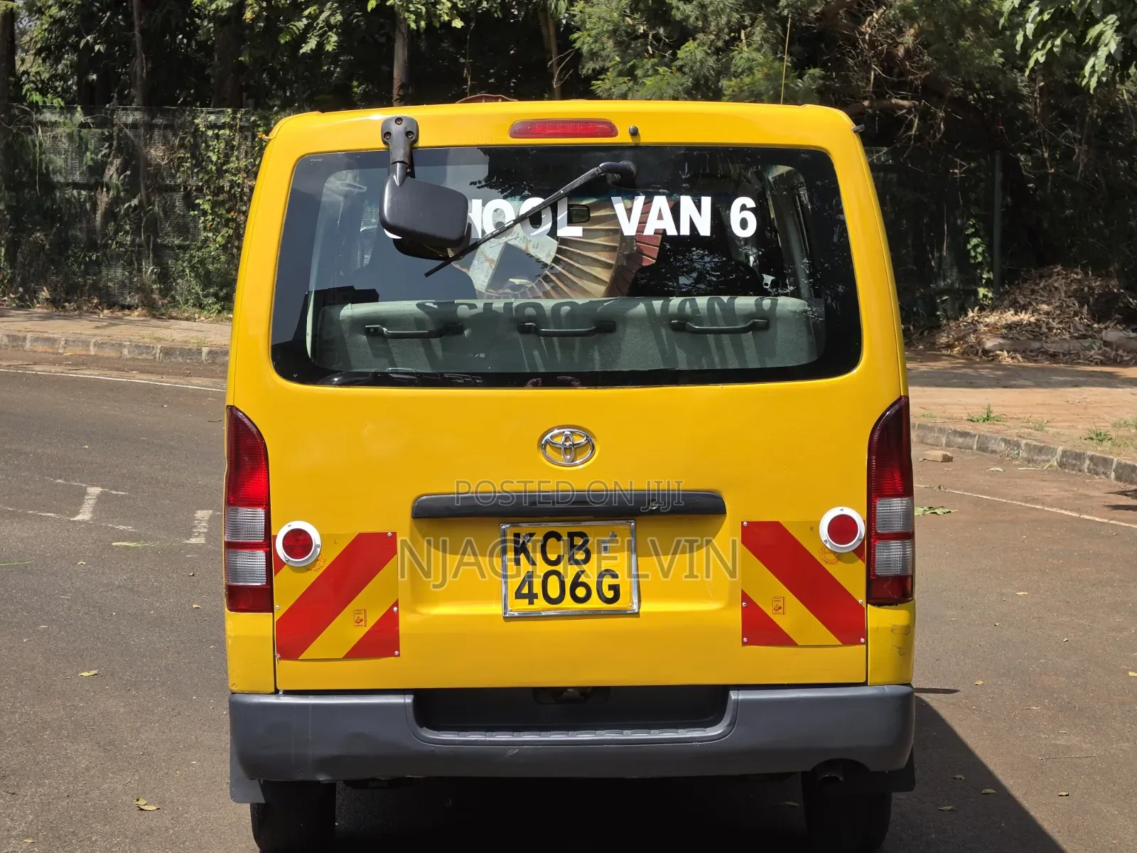 Toyota HiAce 2007 Yellow