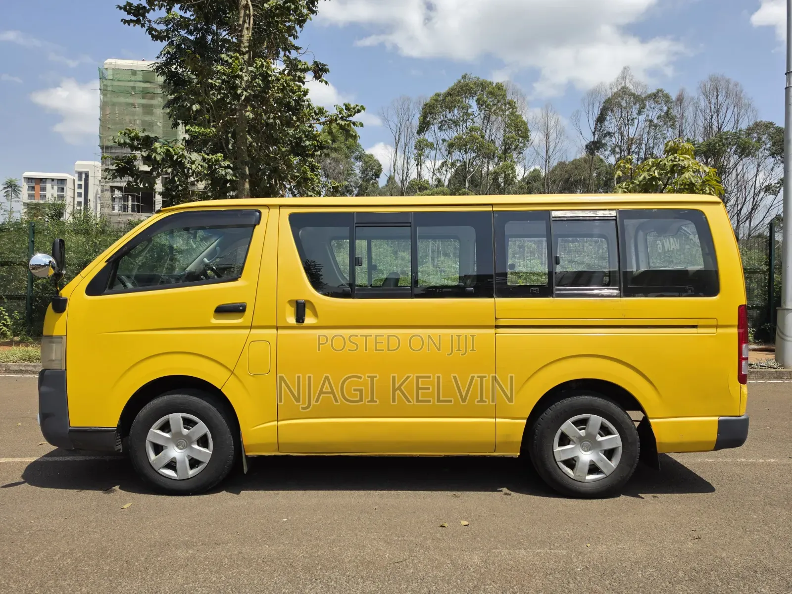 Toyota HiAce 2007 Yellow