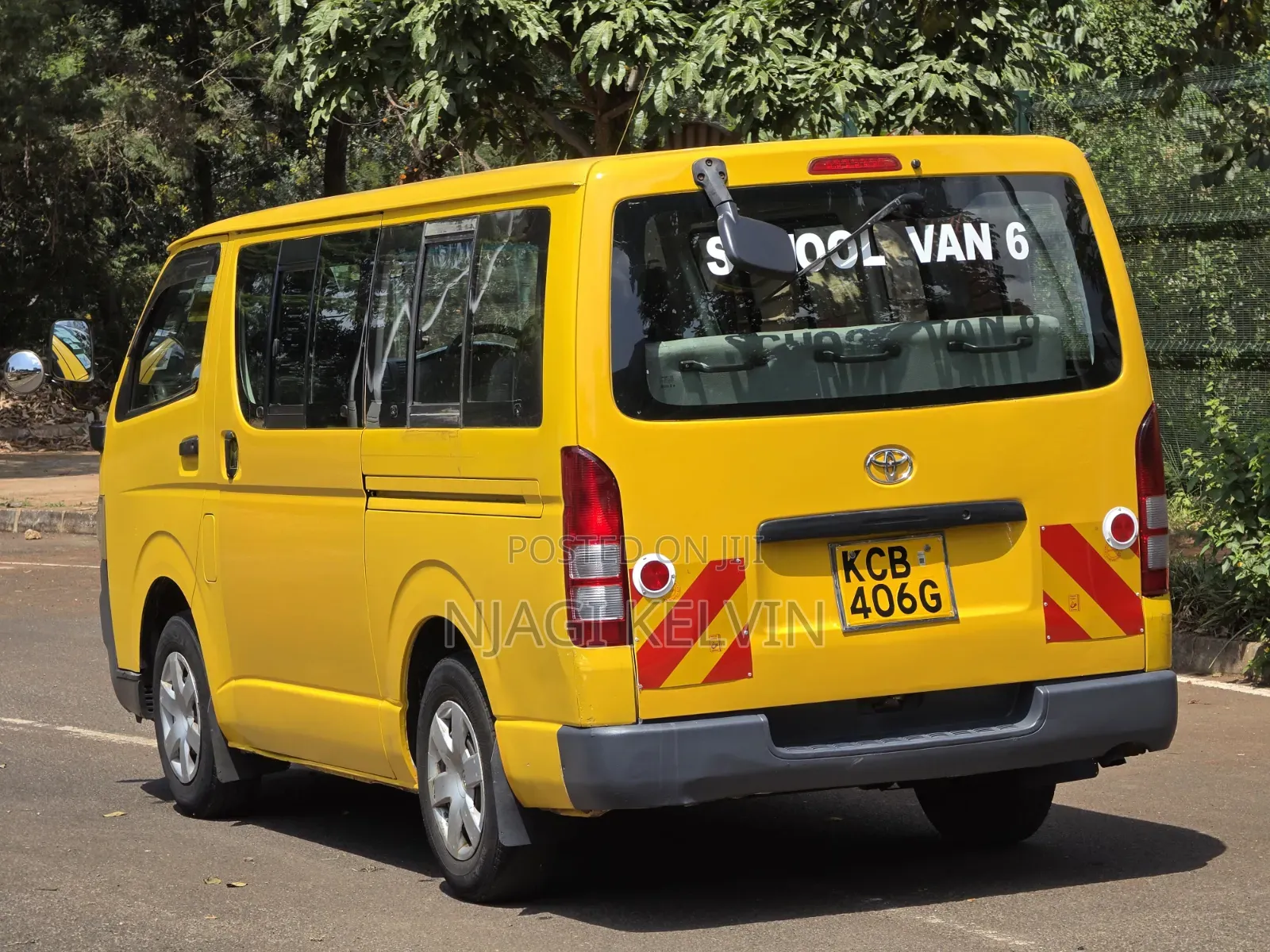 Toyota HiAce 2007 Yellow