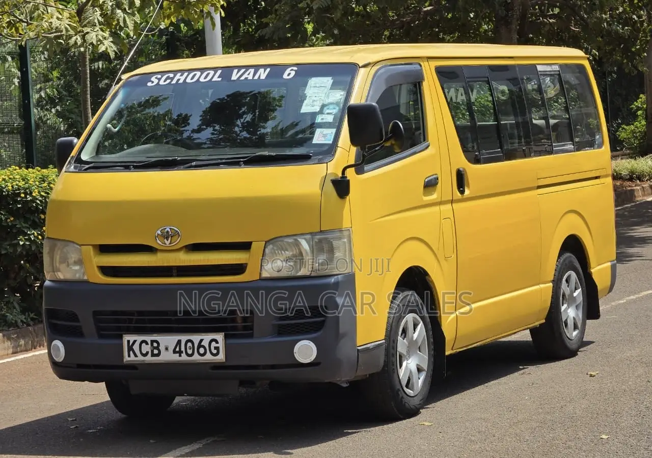 Toyota HiAce 2007 Yellow