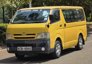 Toyota HiAce 2007 Yellow
