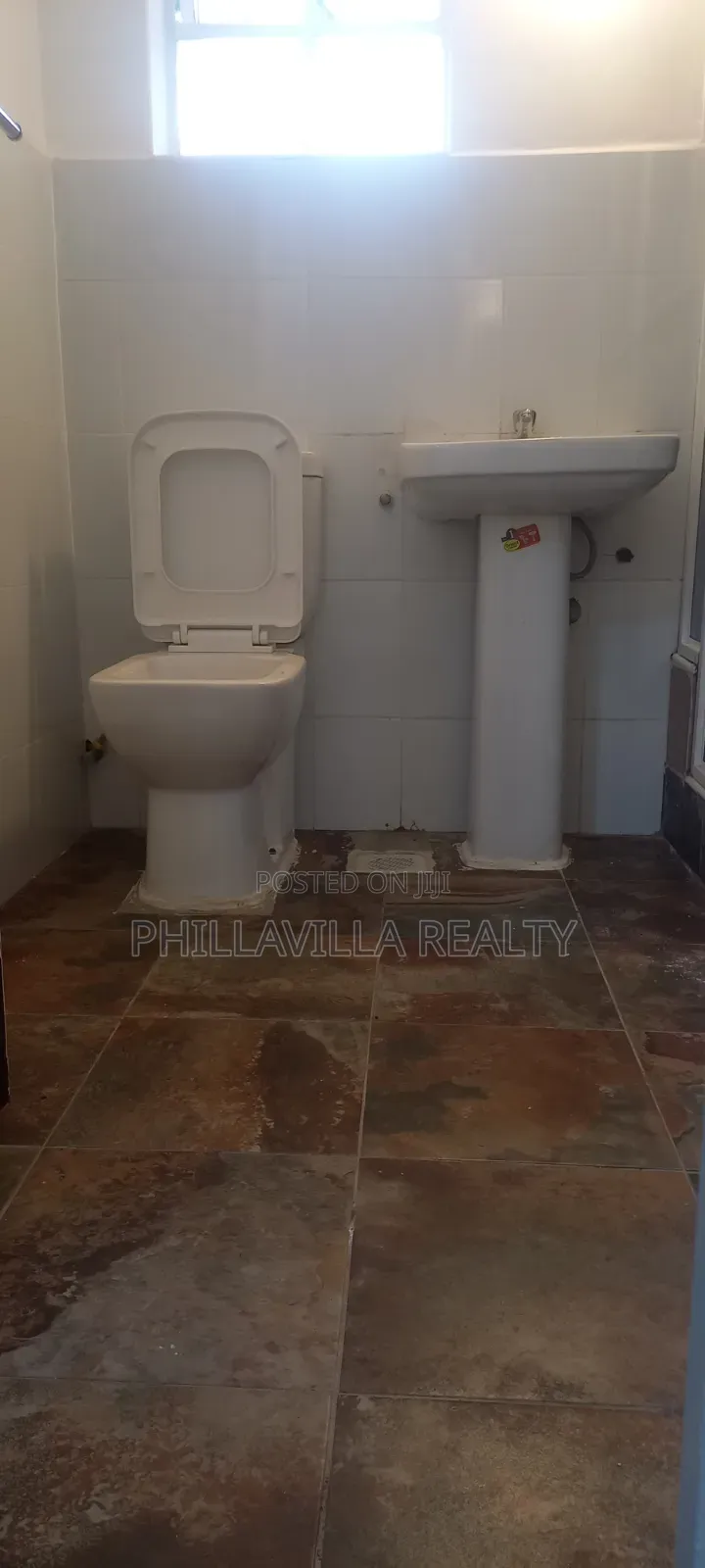 3bdrm Apartment in State House Area for rent