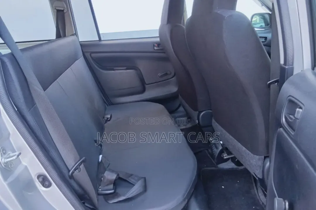 Toyota Probox 2018 Silver