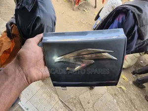Grill Logo Toyota Harrier 2018+ New Model