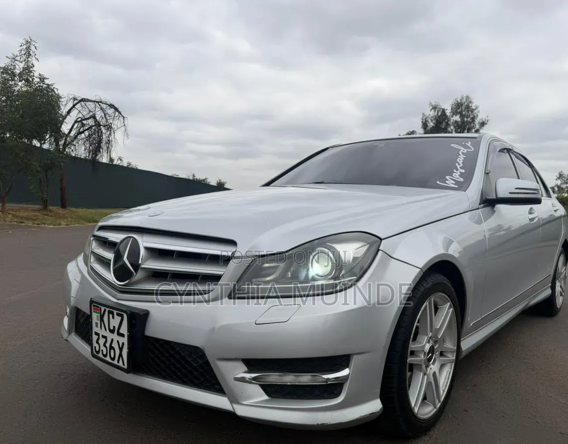 Mercedes-Benz C200 2013 White
