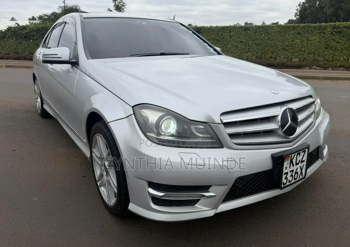 Mercedes-Benz C200 2013 White