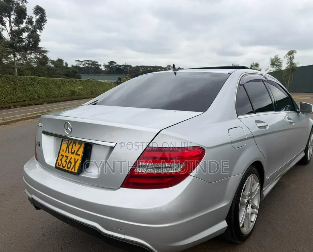 Mercedes-Benz C200 2013 White