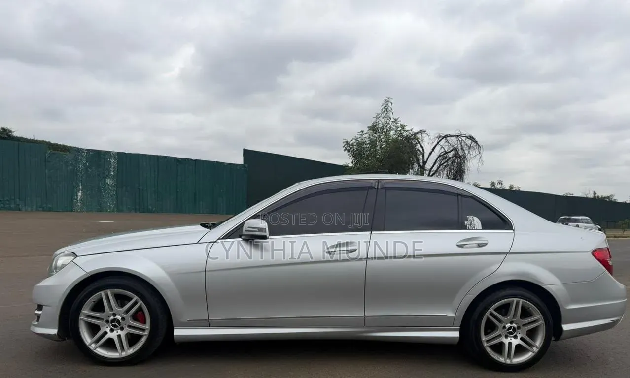 Mercedes-Benz C200 2013 White